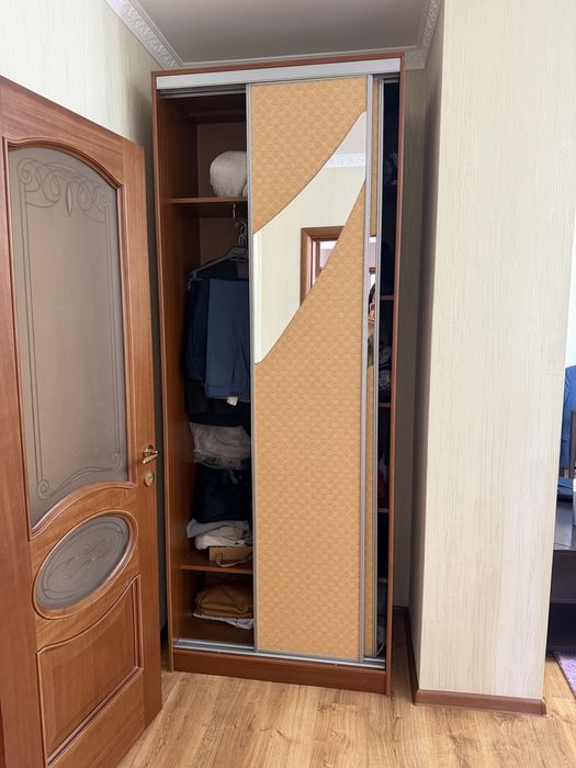 Продам шкаф 15тыс тг