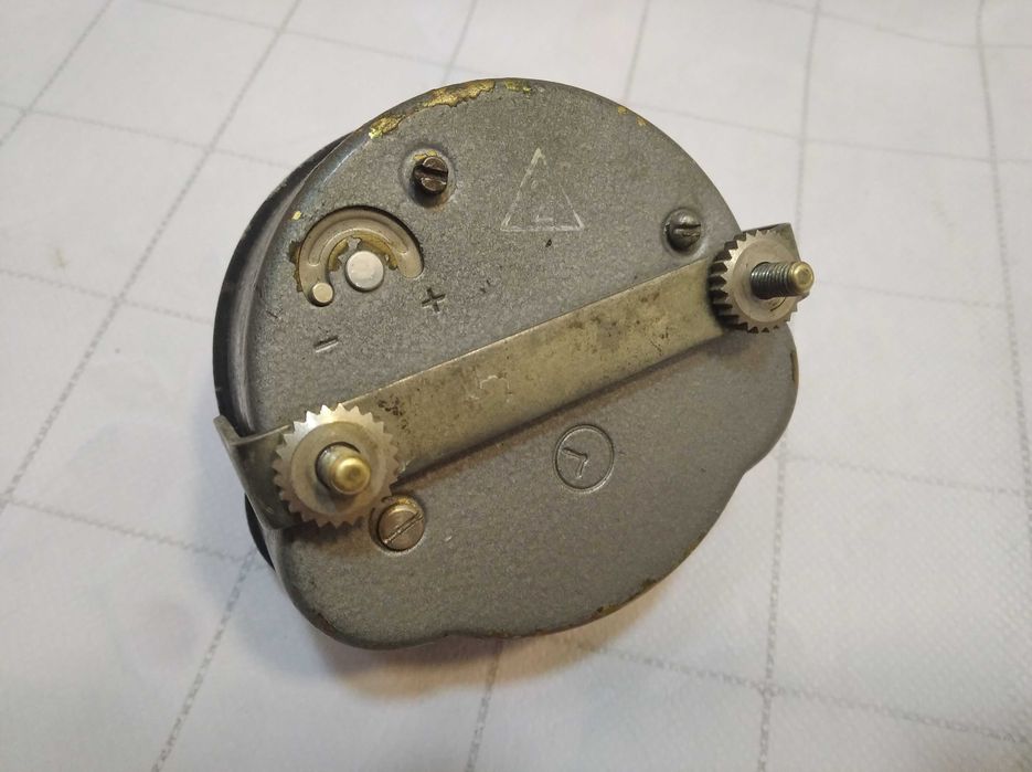 Часы, технические, авиационные.