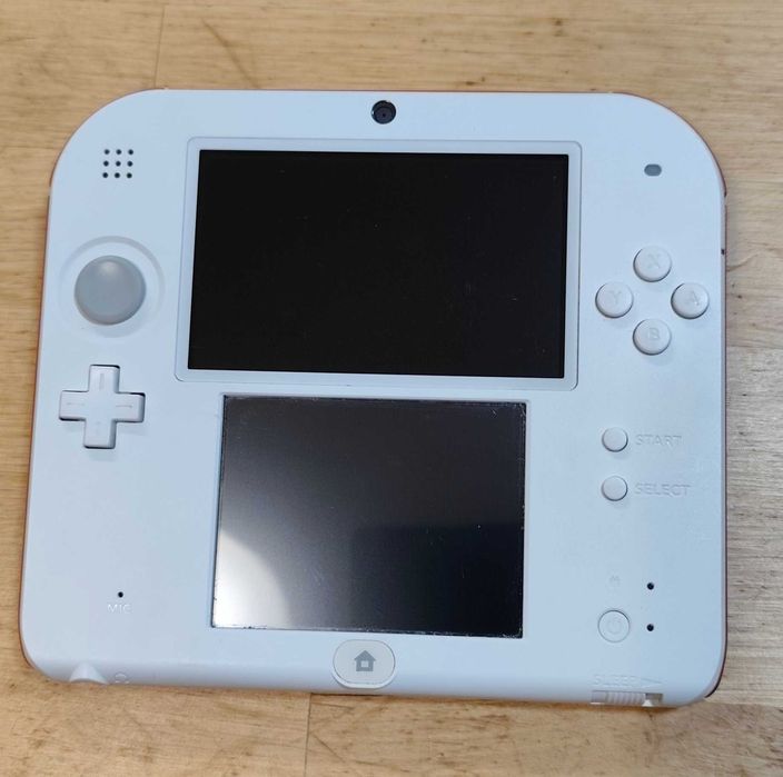 Nintendo 2DS fără încărcător