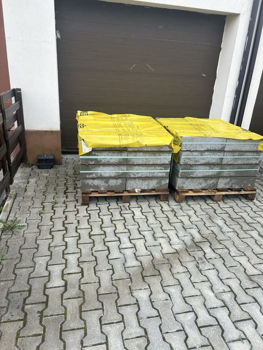 Vand borduri stare noua cu factura