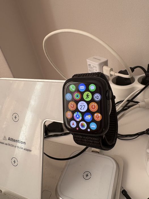 Apple watch 7 (45mm)