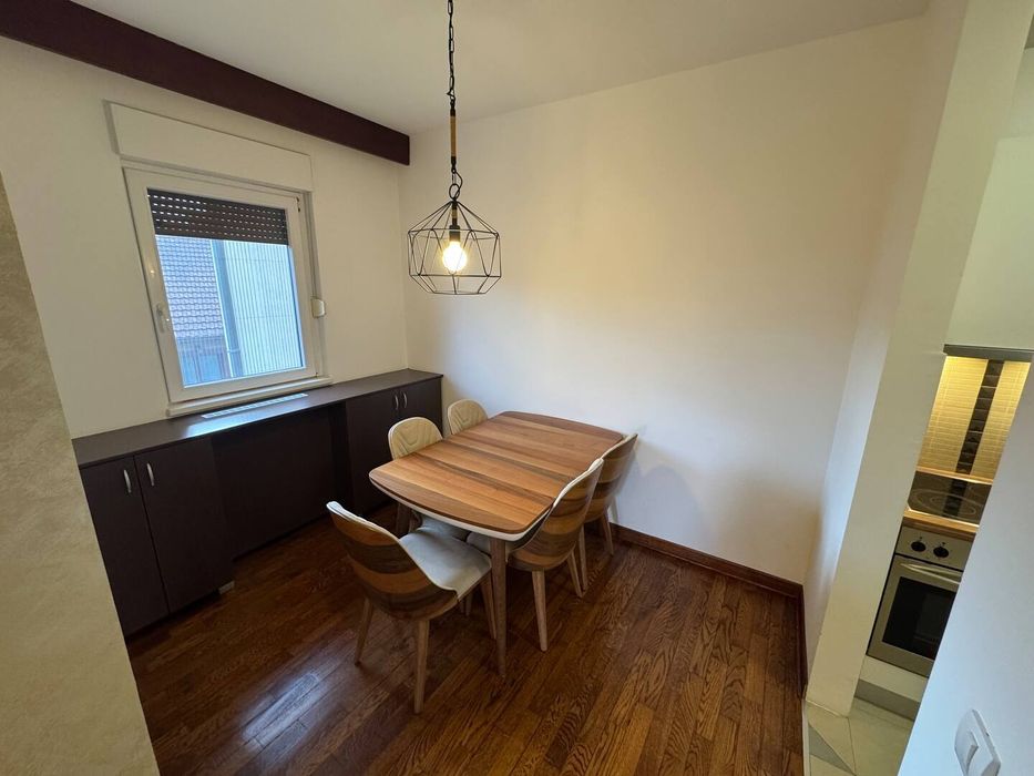 Дава се под наем Тристаен апартамент в София, Лозенец - 110 кв.м за 663 € - Снимка #1