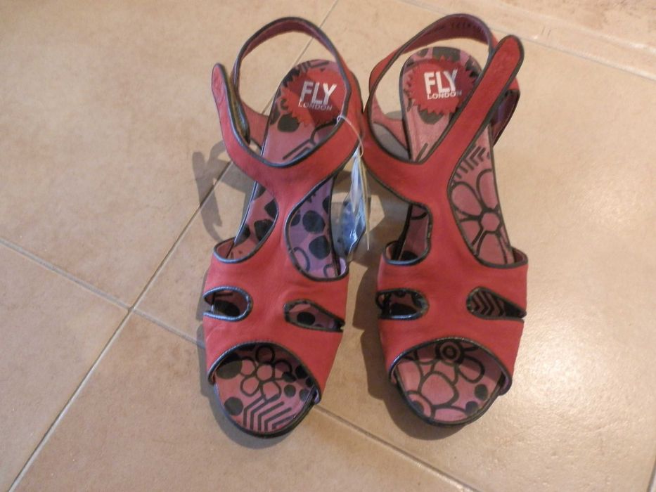 Нови сандали 38  Fly London