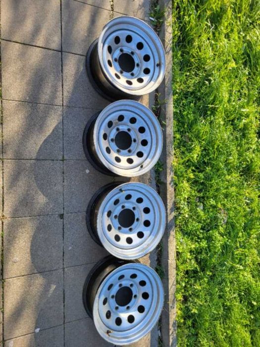 Метални джанти 6x139,7 15х7JJ
Метални джанти 6x139,7 15х7JJ