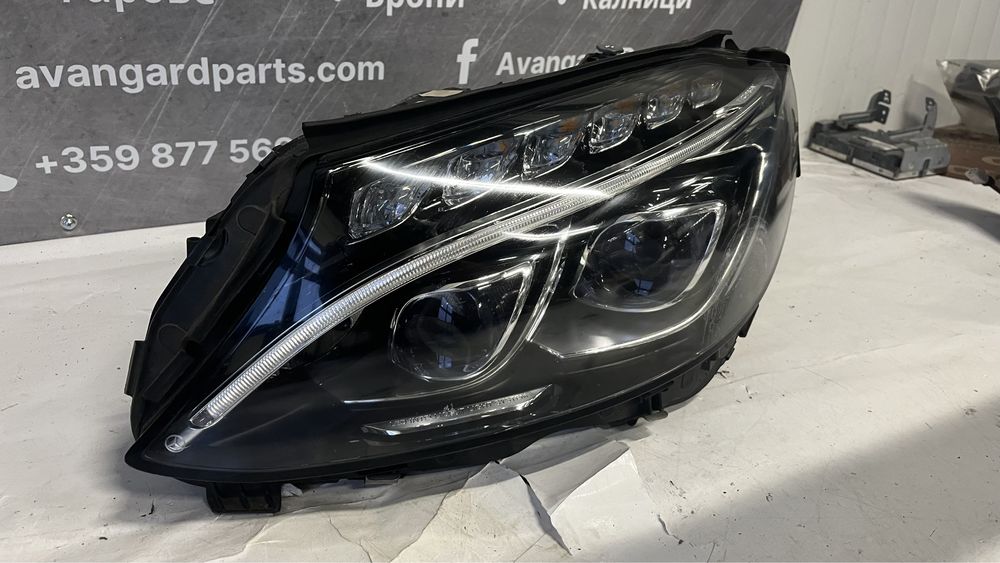 Десен и ляв фар Mercedes C 205 (2014-2021)