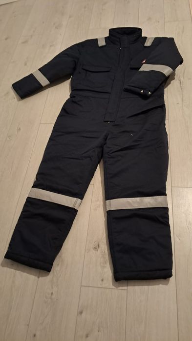 Зимний комбездер сатылады новый состояниеже