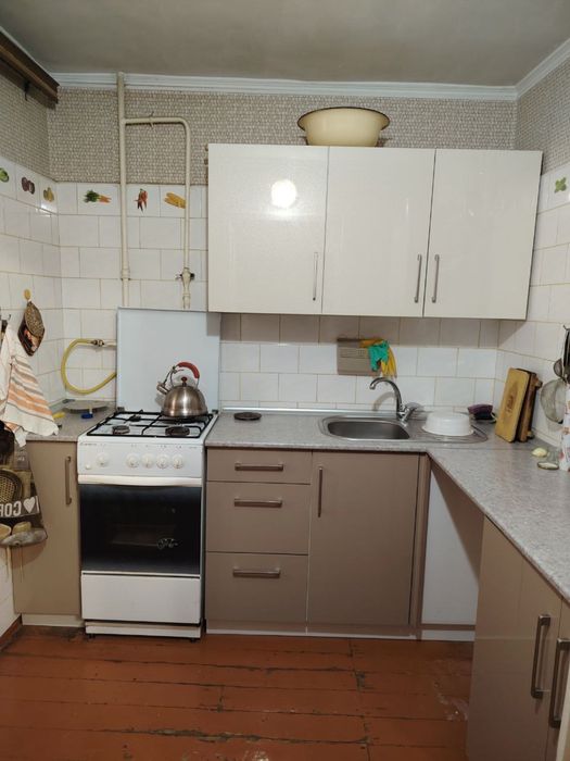 Продам 2 х комнатную квартиру на Чиланзар 6,  Парус, катартал, КИРПИЧ