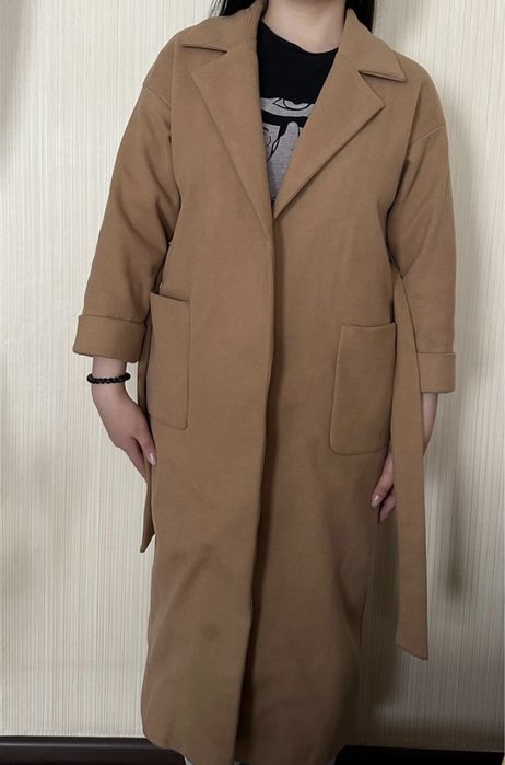 ПРОДАМ стильное теплое пальто