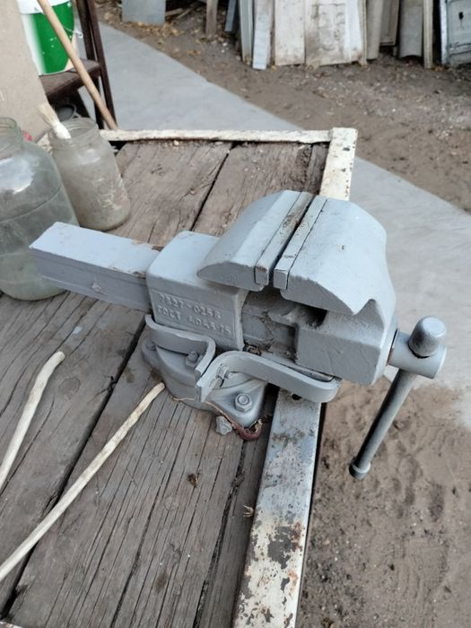 Продам Тиски советские