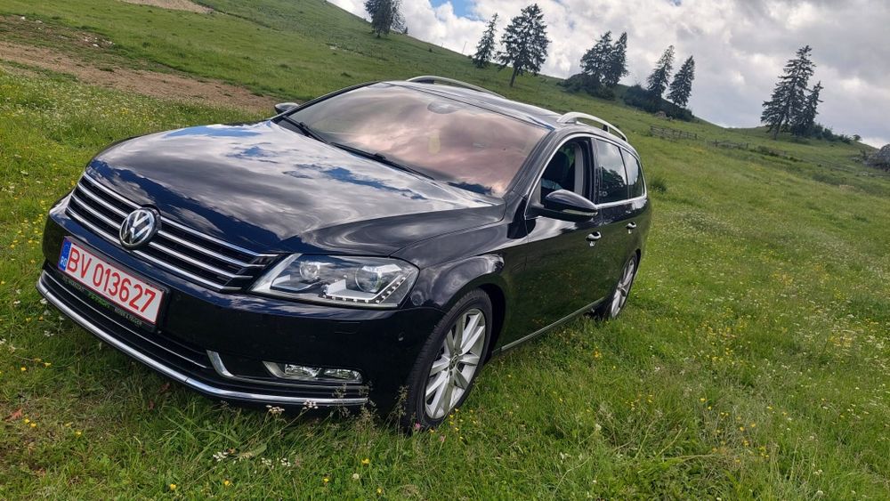 VOLKSWAGEN Passat