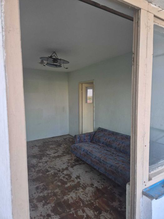 Apartament 3 camere / Aleea CFR B1 Sc A Et 3 din 4 / Rosiori De Vede / 33000 Euro Negociabil