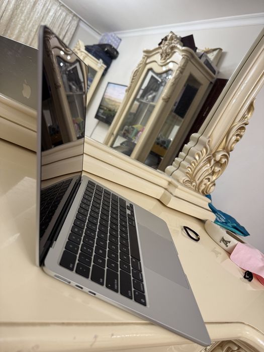 Macbook M2 2022года