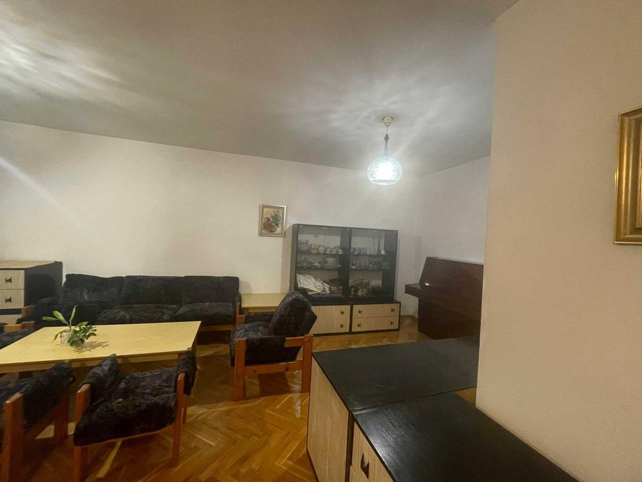 Дава се под наем Тристаен апартамент в Бургас, Възраждане - 88 кв.м за 204 € - Снимка #3