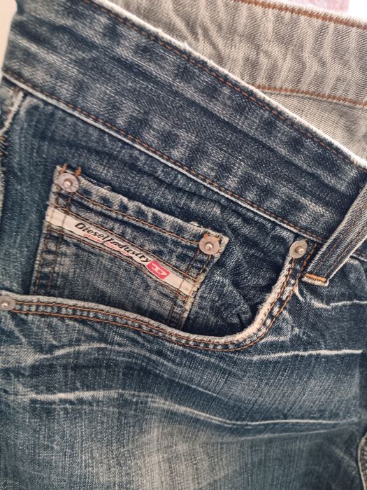 Мъжки дънки без никаква забежка