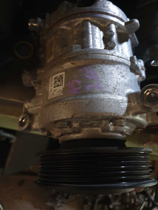 Compresor ac clima audi A4 A5 8T0260805E 8T0 260 805E