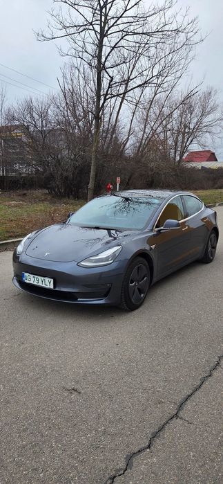 Tesla Model 3 2020 long range 119000 km