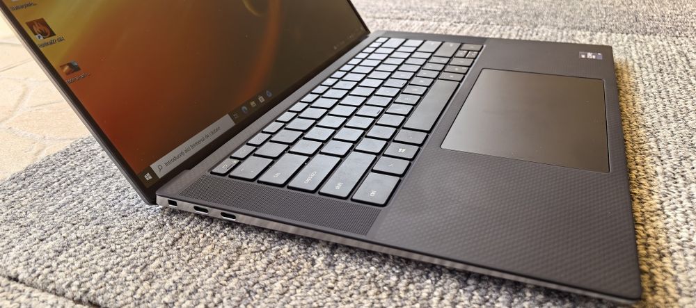 Laptop Dell 5560---i9 11950H vPRO----32GB DDR4----NVidia RTX A2000 4GB----512GB SSD----Ecran 15.6"2K IPS---Laptop NOU---Editare Video/Foto si Gaming--
