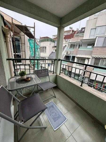 Дава се под наем Двустаен апартамент в Бургас, Център - 52 кв.м за 548.25 € - Снимка #9