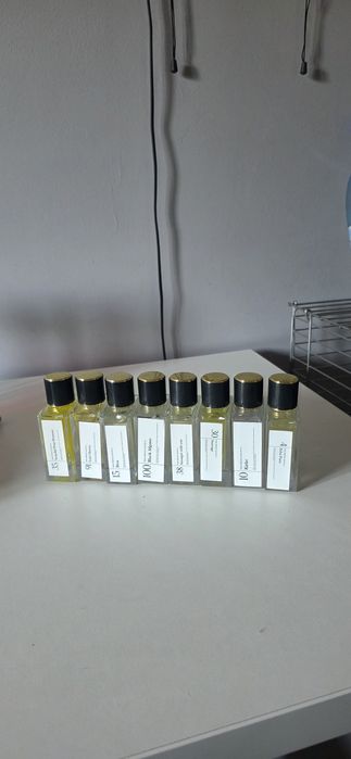 8 parfumuri Esteban