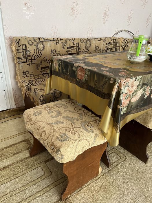 Уголок стол 2 стула