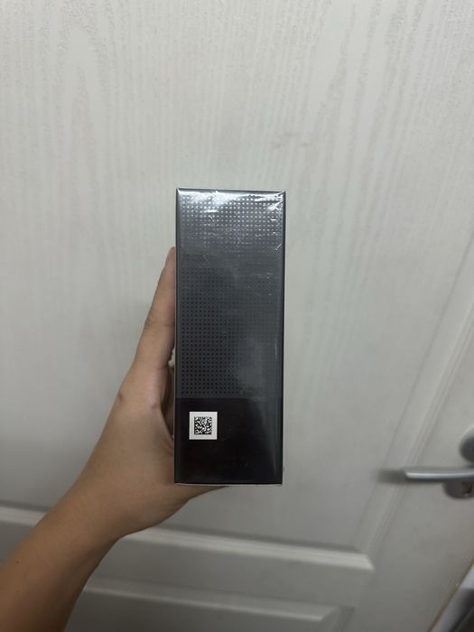 Prada black luna rossa