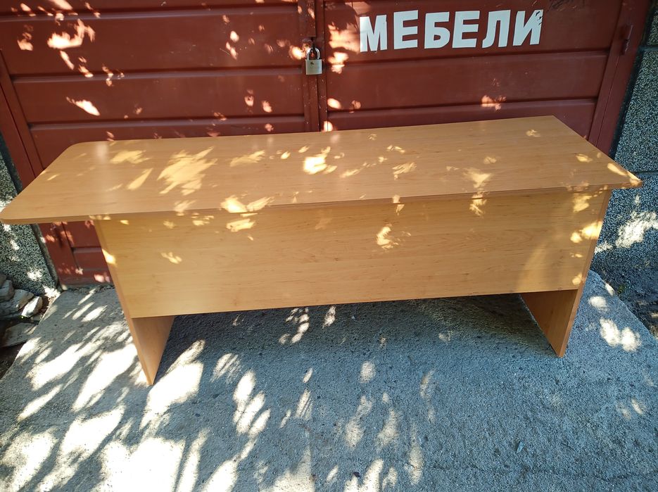 Промоция Бюро с шкаф и чекмедже много запазено