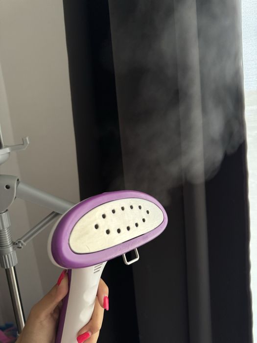 Fier de calcat vertical cu aburi DAEWOO