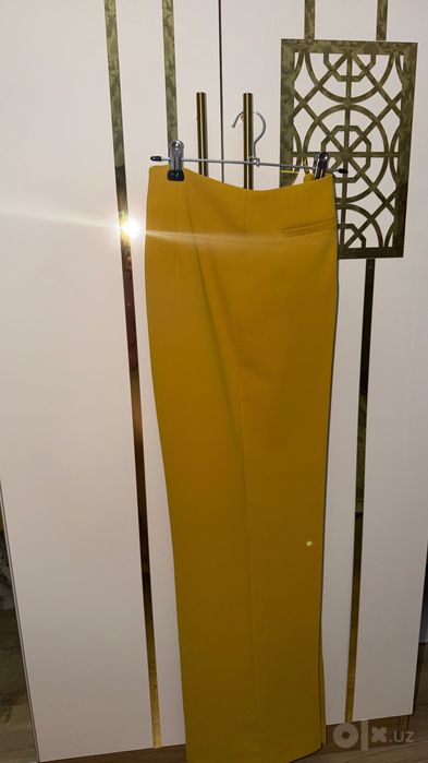 Костюм Zara, брюки и жилетка