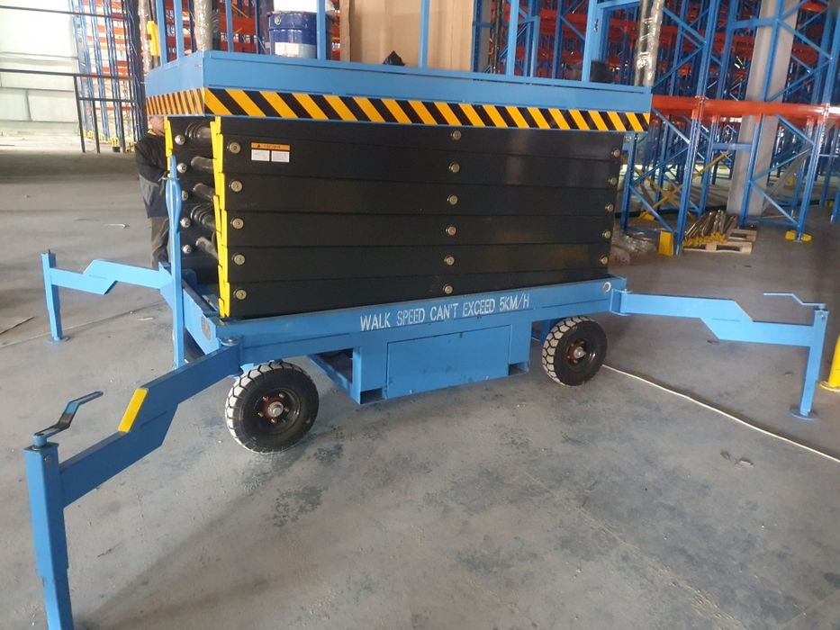 Ножничный подьемник