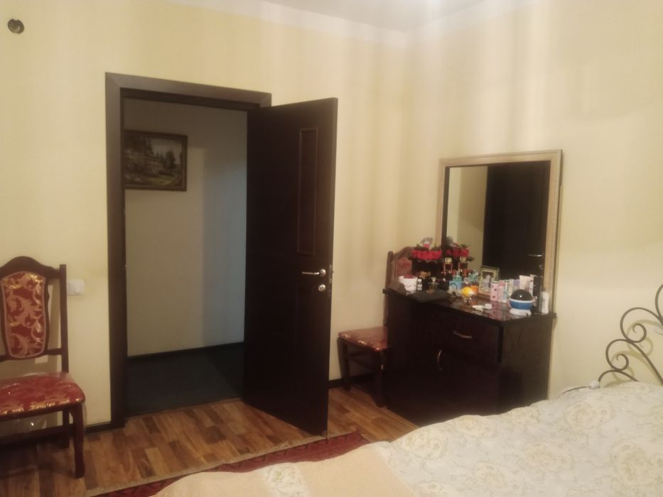 Квартира 3 комнатная здаю, своя