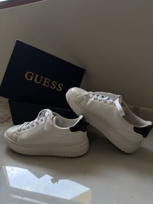 Дамски обувки Guess