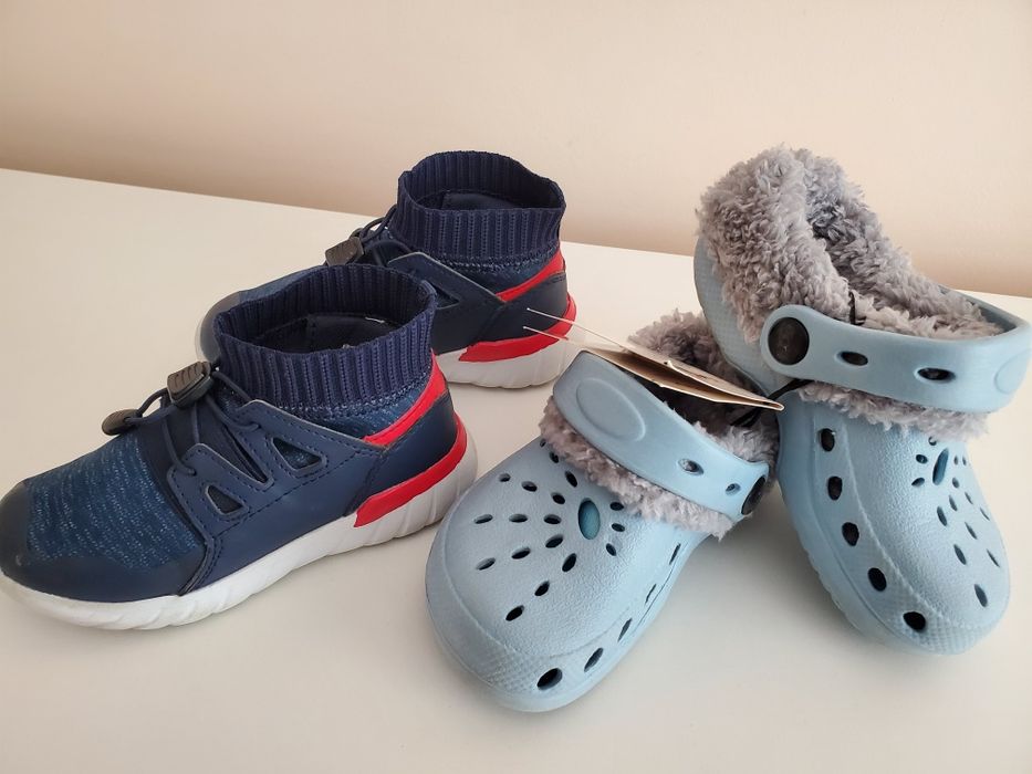 Детски маратонки+сини гроко чехли