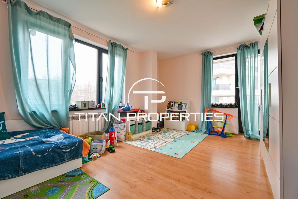 Дава се под наем Тристаен апартамент в София, Лозенец - 150 кв.м за 1151 € - Снимка #11