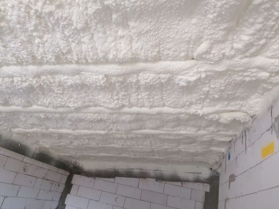 Izolații cu Spuma Poliuretanica Constanta,Tulcea,Ialomita, etc