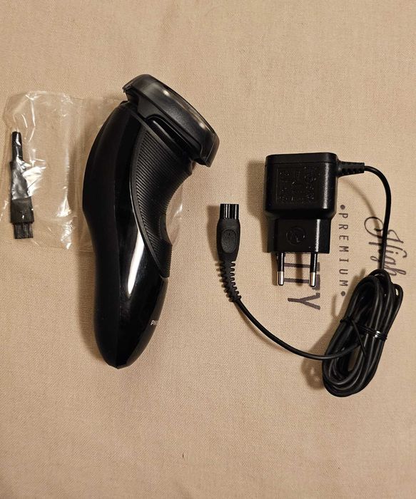 Aparat de barbierit Philips PowerTouch PT 711