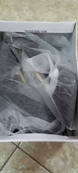 Pantofi eleganti marime 39 ,noi