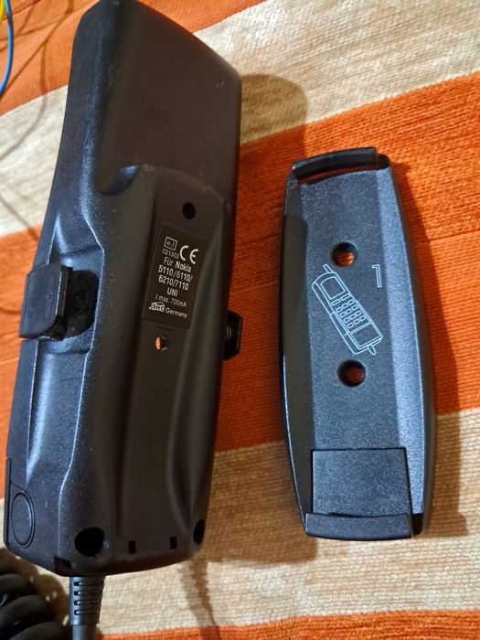 Ретро комплект за кола: Работеща Nokia 6310i + Автомобилен модул THB Bury