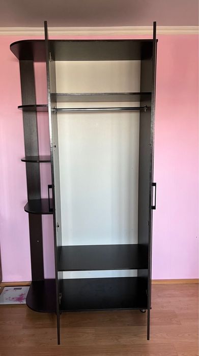 Продам шкаф в отличном состоянии