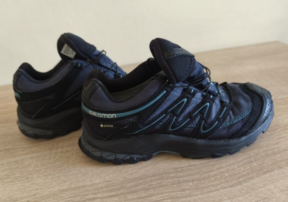 Salomon Goretex 36
