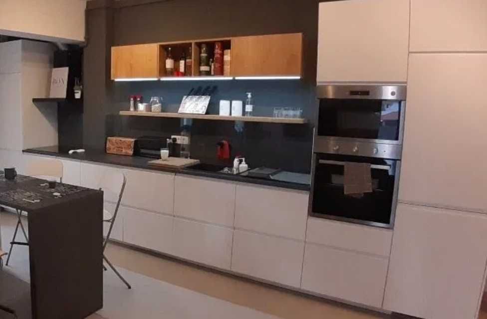 Дава се под наем Двустаен апартамент в Бургас, Ветрен - 55 кв.м за 219.3 € - Снимка #1