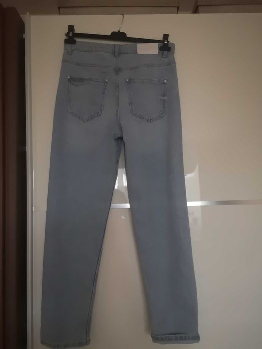 Чисто нови светло сини дънки Zara