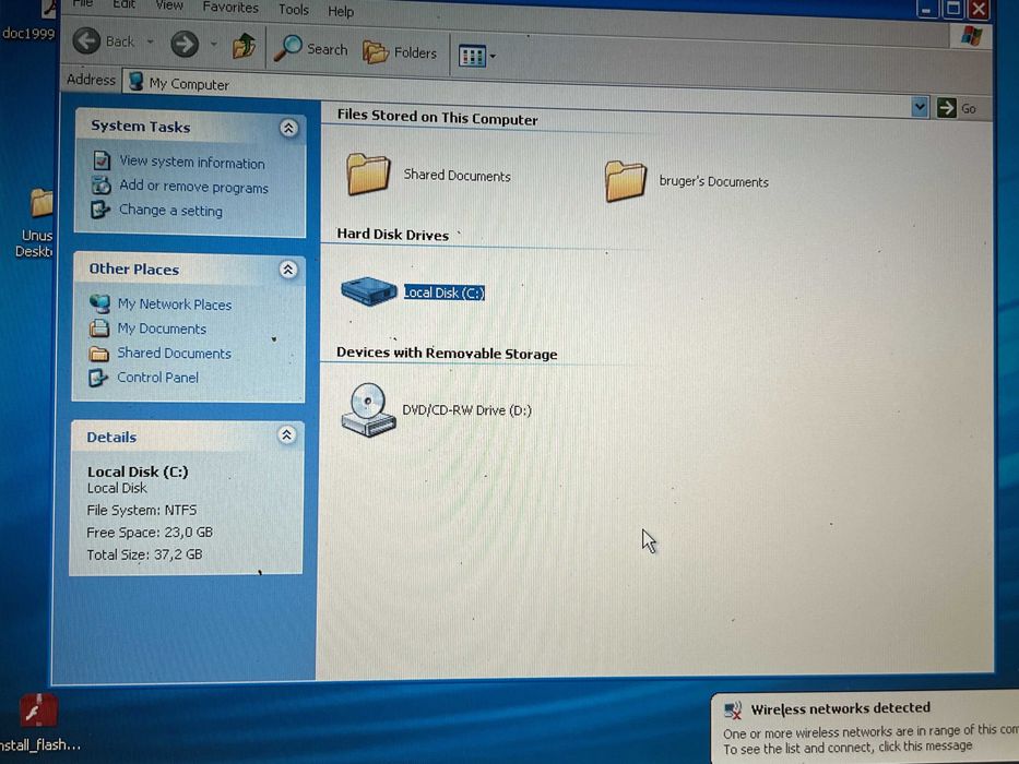 Laptop IBM ThinkPad R51 original cu Windows XP si incarcator nou