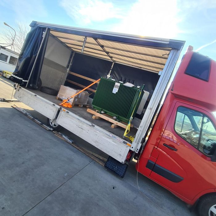 Transport marfă cu dubă prelată – Lift hidraulic & liză