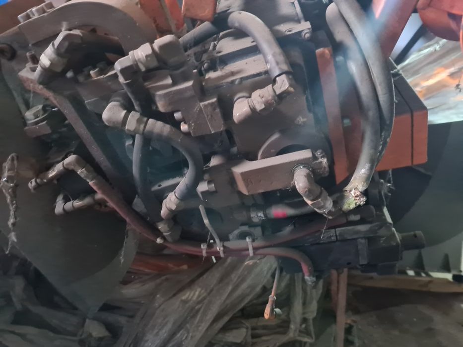 Робот за заваряване КУКА без управление