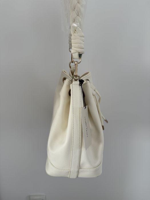 Бяла дамска чанта Laura Ashley с дълга и къса дръжка