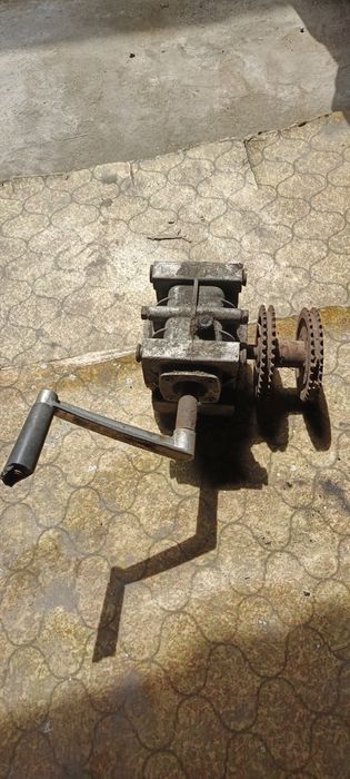 Лебедка советская