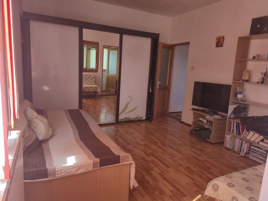 Ap  2 cam Central mansarda