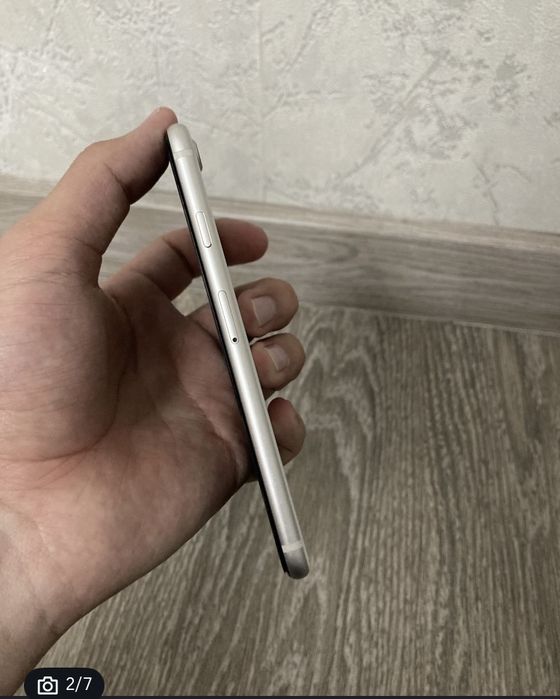 Продам айфон se 2022