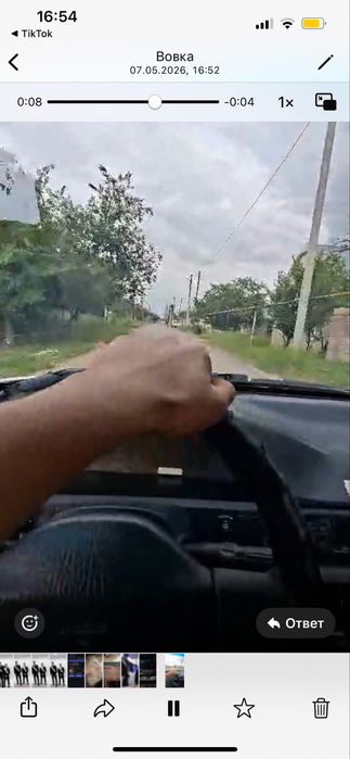 Машина Mazda 323