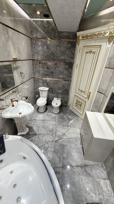 Продаётся 7 комнатная квартира, со всеми условиями